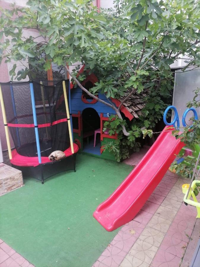 Casa Ultraviolet Hotell Năvodari Exteriör bild