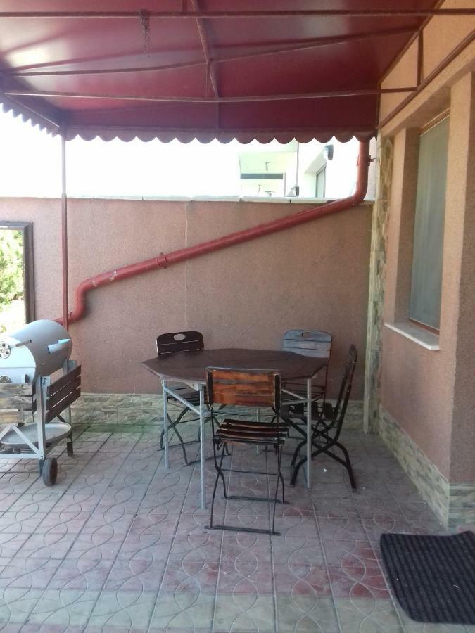 Casa Ultraviolet Hotell Năvodari Exteriör bild