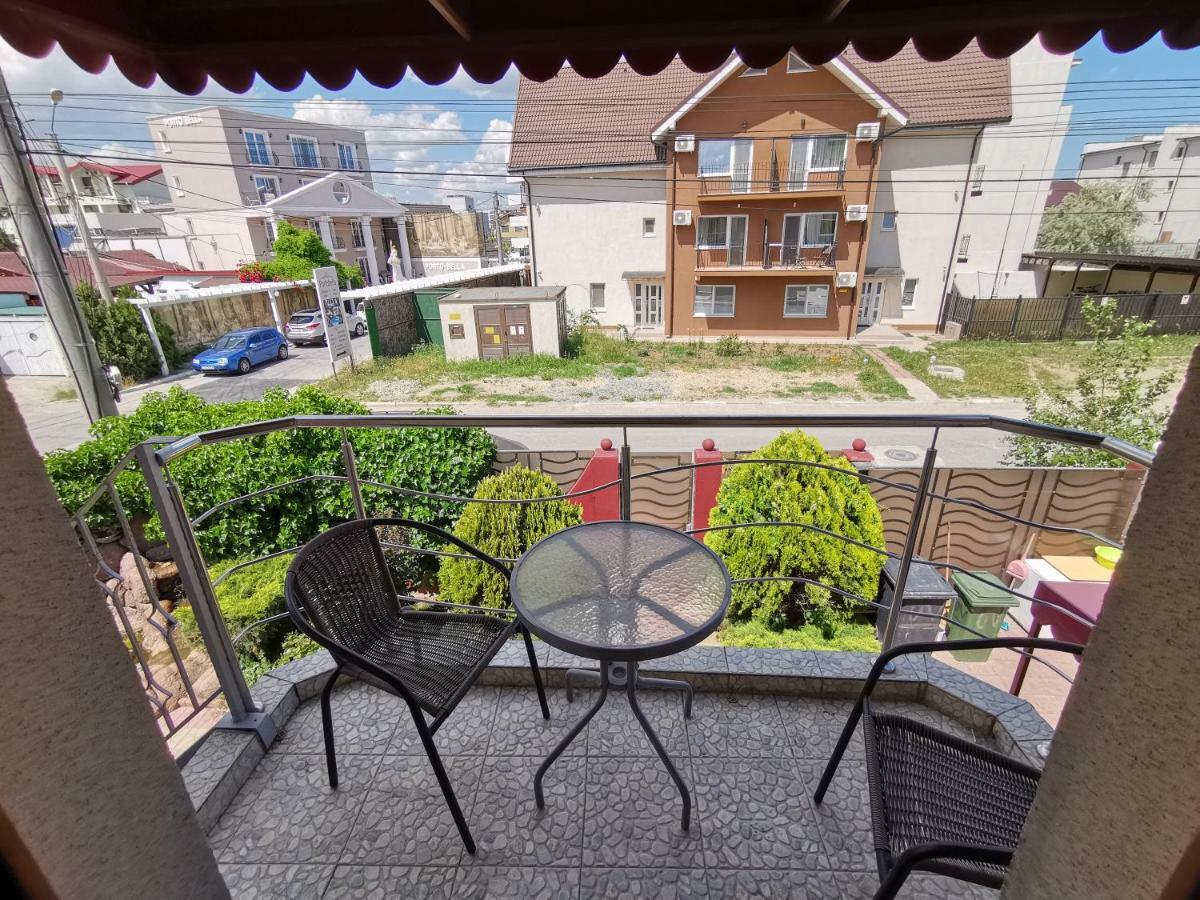 Casa Ultraviolet Hotell Năvodari Exteriör bild